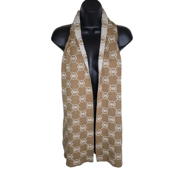 Michael Michael Kors Circle Logo Knit Scarf - Picture 1 of 4